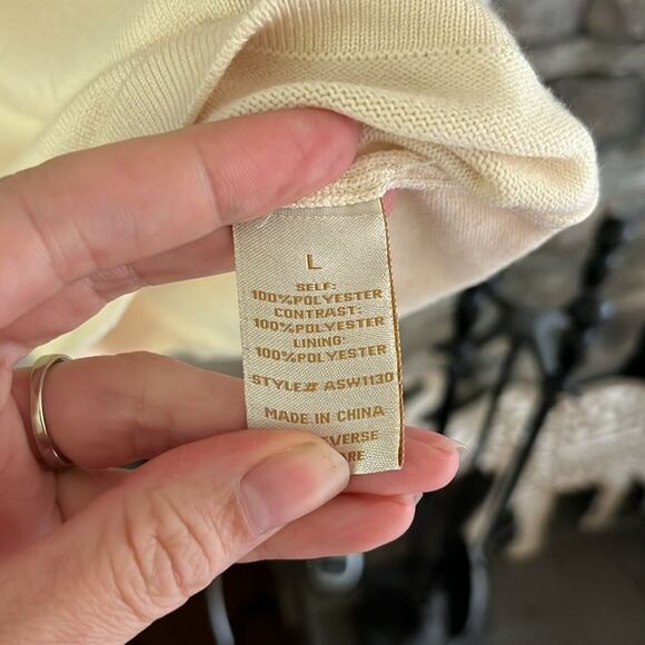 Flying Tomato White Fitted Ruffled Puff Sleeve Blouse - Picture 4 of 8